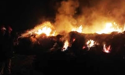 নেত্রকোনায় ভোটকেন্দ্রে দুর্বৃত্তদের আগুন