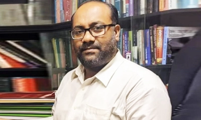 উল্টোপথে আসা ট্রাকের ধাক্কায় আইনজীবীর মৃত্যু