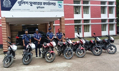 পুলিশের অভিযানে ১০ চোরাই মোটরসাইকেল উদ্ধার, গ্রেপ্তার ৯