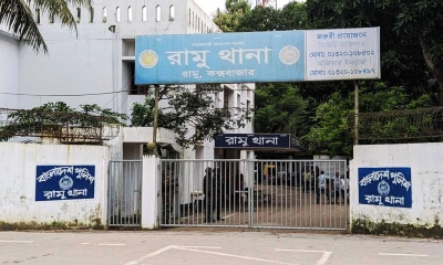 ৪০ হাজার ইয়াবাসহ নৌবাহিনীর ভুয়া সদস্য আটক