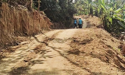 সড়ক নির্মাণে সন্ত্রাসীদের বাধা, বিশেষ নিরাপত্তার দাবি