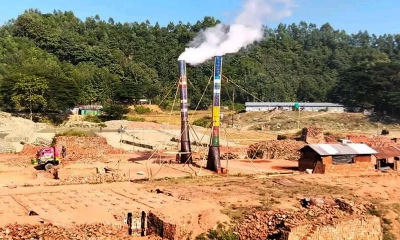 অবৈধ ইটভাটা মালিকের বিরুদ্ধে গ্রেপ্তারি পরোয়ানা