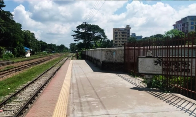 মীরসরাইয়ে ট্রেনে কাটা পড়ে ২ জনের মৃত্যু