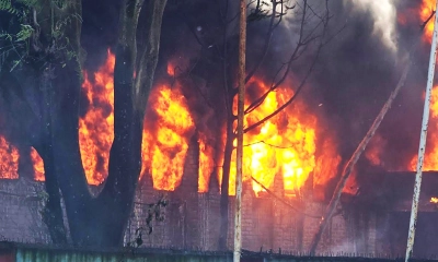 গাজীপুরে ফিনিক্স কারখানায় আগুন, নিয়ন্ত্রণে ৯ ইউনিট