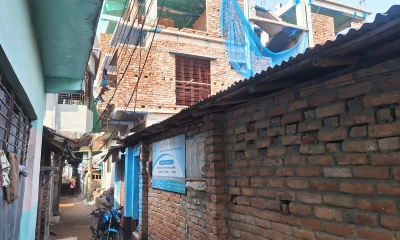 প্রাচীর ধসে বৃদ্ধের মৃত্যু, এলাকাবাসীর ক্ষোভ