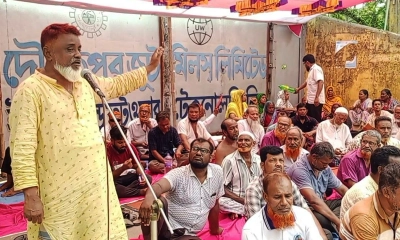 বকেয়া পরিশোধের দাবিতে জুট মিল শ্রমিকদের ধর্মঘট