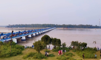 উজানের ঢলে বাড়ছে তিস্তার পানি