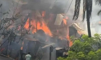 চট্টগ্রামে বস্তিতে আগুন