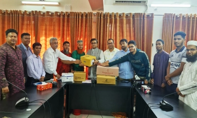 জাবি শিক্ষার্থীদের স্বাস্থ্যসেবায় যুক্ত হলো মূল্যবান ওষুধ