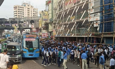 ফার্মগেটের সড়ক ছাড়লেন শিক্ষার্থীরা, যান চলাচল শুরু