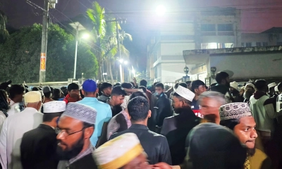 ওসির অপসারণের দাবিতে সড়ক অবরোধ