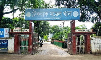 টেকনাফে মাদকবিরোধী অভিযানে র‌্যাবের ওপর হামলা, গাড়িতে আগুন