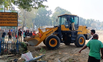 ঝিনাইদহে জমি দখলমুক্ত করলো সড়ক ও জনপথ বিভাগ