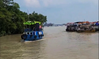 সুন্দরবনে নৌযান মালিকদের ধর্মঘট প্রত্যাহার
