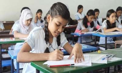 অষ্টম শ্রেণির বৃত্তি আয়োজন নিয়ে রশি টানাটানি