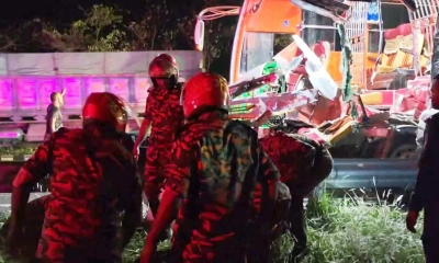 ঢাকা-মাওয়া এক্সপ্রেসওয়েতে বাস দুর্ঘটনায় নিহত ১, আহত ৫