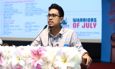 হাসিনার ফেলে যাওয়া সিঁড়ি বেয়ে ফ্যাসিস্ট হবার বাসনা পরিহার করুন : সাদিক কায়েম