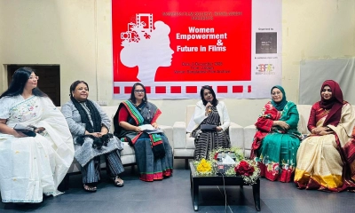 চলচ্চিত্রকে সমৃদ্ধ করতে নারীদের এগিয়ে আসা উচিত :  মাহবুবা ফারজানা