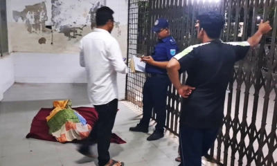 ছেলের ধাক্কায় পড়ে গিয়ে মায়ের মৃত্যু
