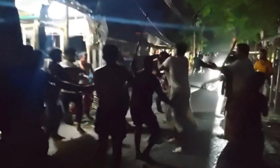 গোপালগঞ্জে দফায় দফায় সংঘর্ষ, বাড়িঘর ভাঙচুর
