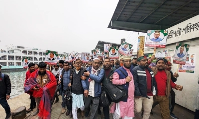 বেলা বাড়ার সঙ্গে সদরঘাটে বাড়ছে বিএনপি নেতাকর্মীর ঢল