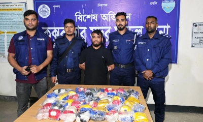 ৯২ হাজার ৬০০ টি ইয়াবা ও প্রাইভেটকারসহ কারবারি গ্রেপ্তার