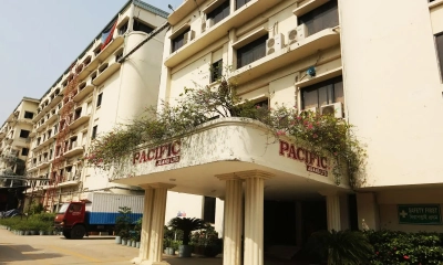 প্যাসিফিক জিনস। ছবি: রূপালী বাংলাদেশ