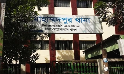 রাজধানীতে ছেলেকে কুপিয়ে হত্যা, বাবা গুরুতর জখম