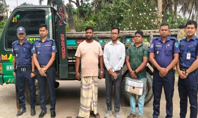 অবৈধভাবে বালু ও মাটি উত্তোলনের বিরুদ্ধে অভিযান, আটক ৩