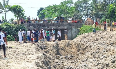 জোরপূর্বক খাল ভরাট, কৃষি ও বসতিতে জলাবদ্ধতার শঙ্কা