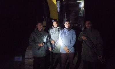 মাটি কাটার বিরুদ্ধে অভিযান। ছবি: রূপালী বাংলাদেশ