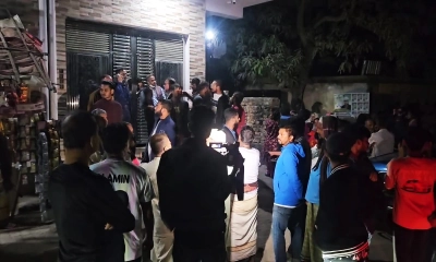 ডাকাতি হওয়া প্রবাসীর বাড়ি। ছবি : রূপালী বাংলাদেশ