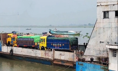 ১০ ঘণ্টা পর কাজিরহাট-আরিচা নৌরুটে ফেরি চলাচল স্বাভাবিক