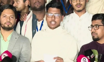 খালেদা জিয়া-ওসমান হাদিকে নিজের বিজয় উৎসর্গ করলেন ভিপি রিয়াজ