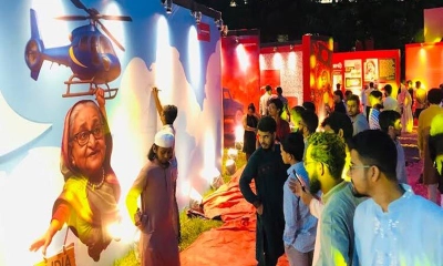 বাধা উপেক্ষা করে শিবিরের কর্মসূচিতে দর্শনার্থীর ঢল