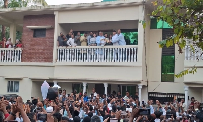 জনতার ভালোবাসায় ভাসলেন নাসের রহমান