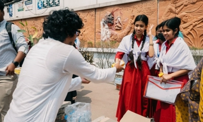চট্টগ্রামে এসএসসি পরীক্ষার্থীদের বিশুদ্ধ পানি-জুস-কেক দিল মহানগর এনসিপি