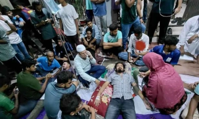 বেরোবিতে ছাত্র সংসদের দাবিতে  অনশনে অসুস্থ ৪ শিক্ষার্থী