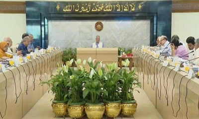 জুলাই সনদ ও গণভোট ইস্যুতে বৈঠকে উপদেষ্টা পরিষদ