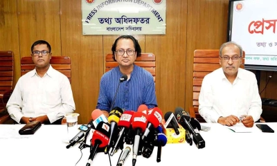 মন্ত্রিসভায় রদবদল নিয়ে যা বললেন তথ্য উপদেষ্টা