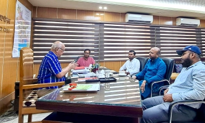 ত্রাণ উপদেষ্টার সঙ্গে এবি পার্টির সাক্ষাৎ। ছবি- রূপালী বাংলাদেশ