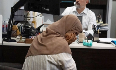 আফগানিদের ভিসা দেওয়া বন্ধ করল যুক্তরাষ্ট্র