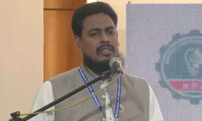 বক্তব্য দেন এনসিপির সদস্যসচিব আখতার হোসেন। ছবি- রূপালী বাংলাদেশ