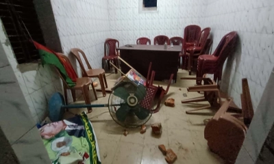 আনোয়ারায় কৃষকদলের অফিসে হামলা। ছবি- রূপালী বাংলাদেশ