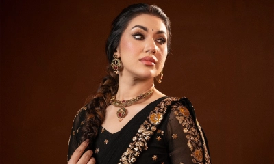 অর্থাভাবে নিজের গয়না বিক্রি করেছিলেন অপু বিশ্বাস