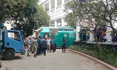 ট্রাইব্যুনালে হাজির করা হয়েছে ১০ সেনা কর্মকর্তাকে