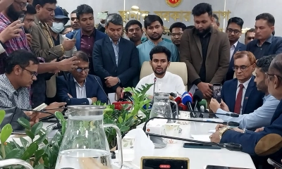 নির্বাচন করব, পদত্যাগের বিষয়ে জানাবে সরকার: আসিফ