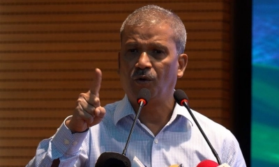 আপনারা কি ওষুধ কোম্পানির দালাল? অত্যাচার বন্ধ করুন: আসিফ নজরুল