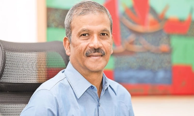 জরুরি বৈঠক ডেকেছেন ক্রীড়া উপদেষ্টা