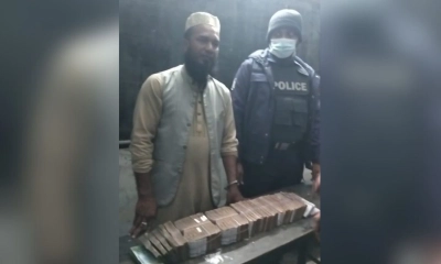 অর্ধকোটি টাকাসহ স্বেচ্ছাসেবক দলের নেতা আটক